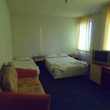 Amigos Hotell 2*